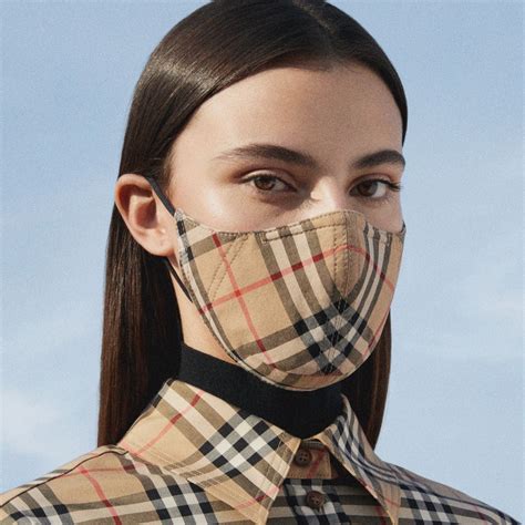 burberry mundschutz maske|Burberry launches face masks .